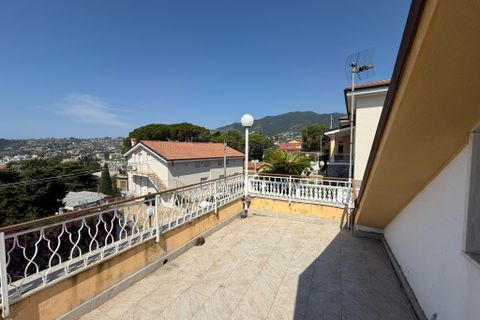 Villa i Sanremo, Imperia, Sanremo - € 460.000 | Ref: 346 - foto 12