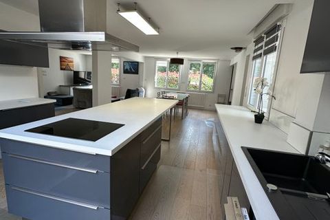 Villa em Vannes, Morbihan, Vannes - € 1.700/mês | Ref: 854553 - foto 1