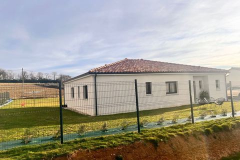 Villa a Castres, Tarn, Castres - € 1.250/mes | Ref: 888717 - foto 3