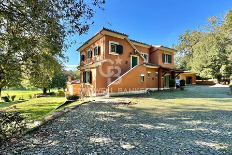 Villa i Rome, Rome, Rome - € 2.000.000 | Ref: CBI075-681-129760 - foto 1