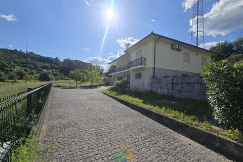 Villa i Arcos de Valdevez, Viana do Castelo, Arcos de Valdevez - € 320.000 | Ref: AVV-011-026 - foto 1