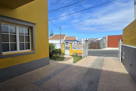 Villa a Rabo de Peixe, Sao Miguel, Rabo de Peixe - € 370.000 | Ref: ZMPT590534 - foto 3