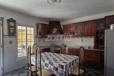 Villa a Rabo de Peixe, Sao Miguel, Rabo de Peixe - € 370.000 | Ref: ZMPT590534 - foto 6