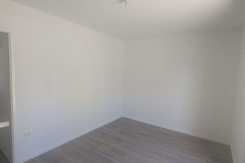 Wohnung in Chartres, Eure-et-Loir, Chartres - € 960/Monat | Ref: 888332 - Foto 6