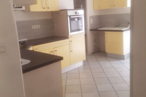 Apartment in Gap, Hautes-Alpes, Gap - € 1,150/month | Ref: 887617 - photo 2