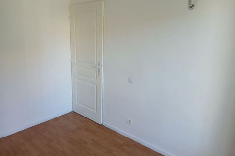 Villa a La Brillanne, Alpes-de-Haute-Provence, La Brillanne - € 1.090/mes | Ref: 890465 - foto 6