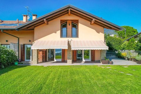 Villa i Barasso, Varese, Barasso - € 860.000 | Ref: ILV92957-1379759 - foto 1