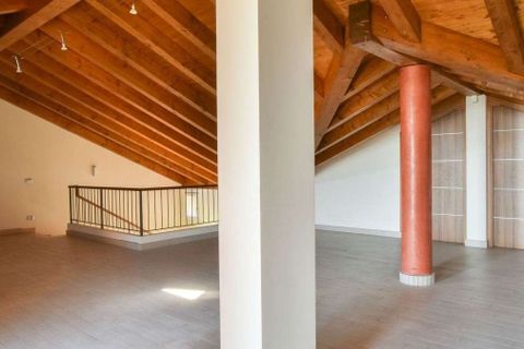 Villa i Barasso, Varese, Barasso - € 860.000 | Ref: ILV92957-1379759 - foto 33