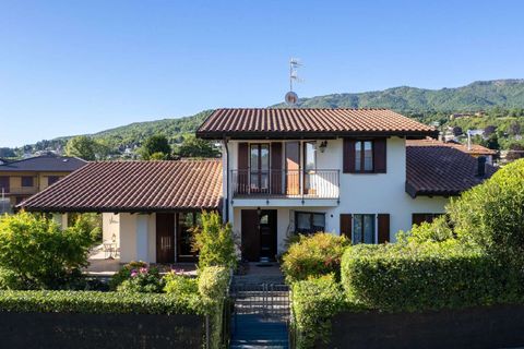 Villa a Gavirate, Varese, Gavirate - € 650.000 | Ref: ILV93220-1388063 - foto 2