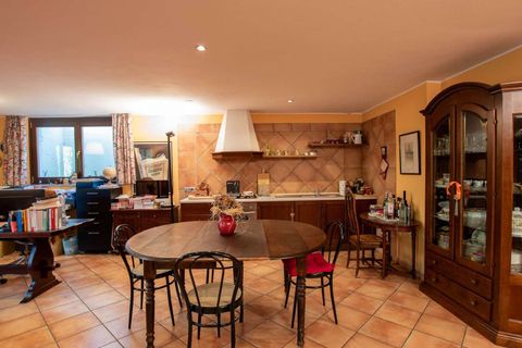 Villa a Gavirate, Varese, Gavirate - € 650.000 | Ref: ILV93220-1388063 - foto 8