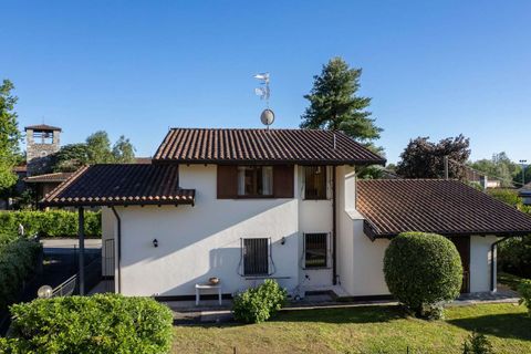 Villa a Gavirate, Varese, Gavirate - € 650.000 | Ref: ILV93220-1388063 - foto 17