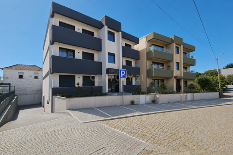 Helårsgrund i Paredes, Porto, Paredes - € 175.000 | Ref: C0188-01845 - foto 1