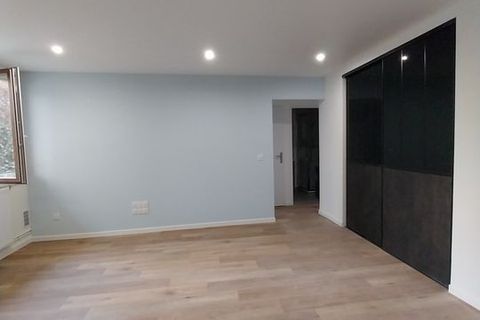 Apartment in Grenoble, Isere, Grenoble - € 850/month | Ref: 893890 - photo 2