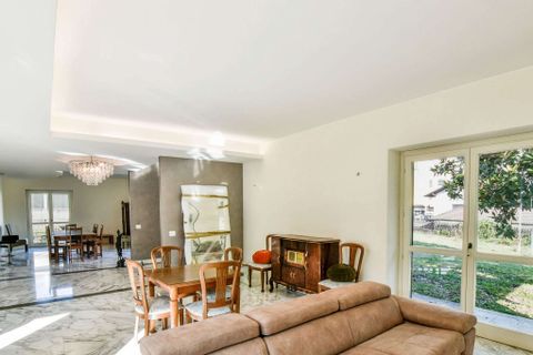 Villa i Arona, Novara, Arona - € 1.000.000 | Ref: ILV92771-1395722 - foto 13