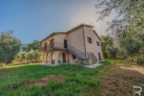Farm hus i Sorano, Grosseto, Sorano - € 288.000 | Ref: R054810SORU-1408109 - foto 1