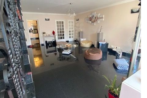 Villa a Suresnes, Hauts-de-Seine, Suresnes - € 2.650/mes | Ref: 679665 - foto 3