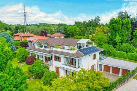 Villa i Castronno, Varese, Castronno - € 930 000 | Ref: ILV93761-1416930 - foto 33