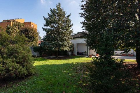 Villa i Meda, Monza and Brianza, Meda - € 790.000 | Ref: ILV93825-1418178 - foto 28