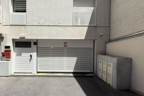 Parkeringsplads i Marseille, Bouches-du-Rhone, Marseille - € 12.000 | Ref: 12349DT912 - foto 2
