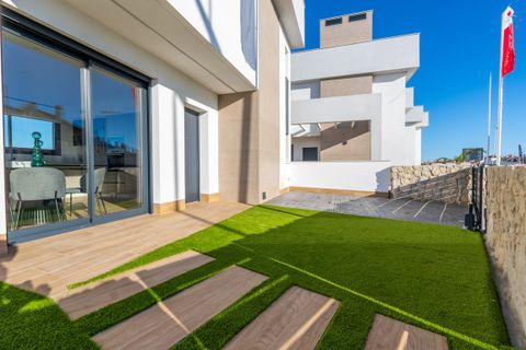 Villa i Finestrat, Alicante, Finestrat - € 528.000 | Ref: MOM4542 - foto 4
