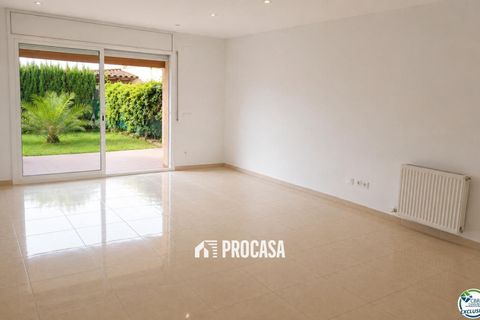 Villa en Empuriabrava, Gerona, Empuriabrava - € 295.000 | Ref: 4354 - photo 3