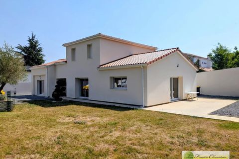 Villa i Angouleme, Charente, Angouleme - € 325.500 | Ref: 8020 - foto 1