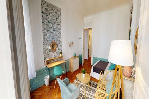 Apartment in Lyon, Rhone, Lyon - € 840/month | Ref: 14CON32 - photo 4