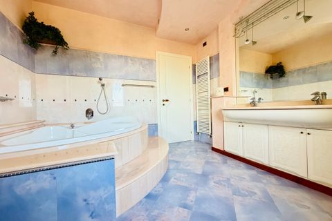 Appartement in Cesena, Forli-Cesena, Cesena - € 349.000 | Ref: 714 - foto 16