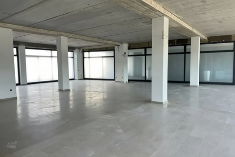 Erhvervsejendom i Caldiero, Verona, Caldiero - € 390.000 | Ref: 1607_KEVIN - foto 3