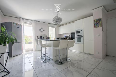 Leilighet i Marseille, Bouches-du-Rhone, Marseille - € 614 640 | Ref: 9AR1-J0G-ZHM - foto 2