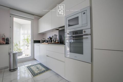 Leilighet i Marseille, Bouches-du-Rhone, Marseille - € 614 640 | Ref: 9AR1-J0G-ZHM - foto 5