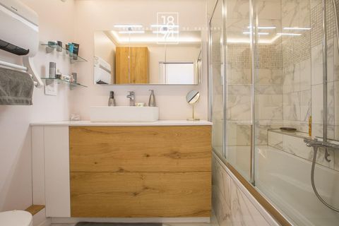 Leilighet i Marseille, Bouches-du-Rhone, Marseille - € 614 640 | Ref: 9AR1-J0G-ZHM - foto 10