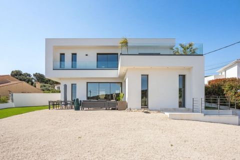 Villa i Ceyreste, Bouches-du-Rhone, Ceyreste - € 4.000/måned | Ref: BWB2-T6P-2J1 - foto 17