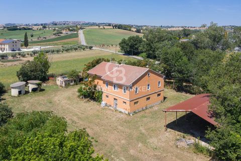 Masia a Recanati, Macerata, Recanati - € 147.000 | Ref: CBI099-1528-520896 - foto 2