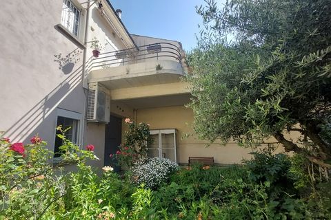 Villa i Chateaurenard, Bouches-du-Rhone, Chateaurenard - € 400.000 | Ref: 340935828138 - foto 1