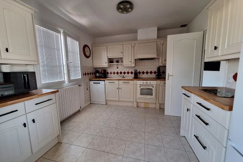 Villa i Charroux, Vienne, Charroux - € 235 400 | Ref: BVI85663 - foto 3