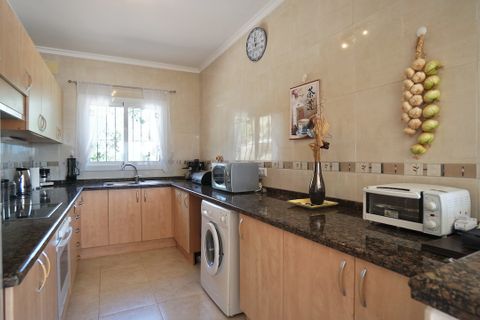 Villa en Moraira, Alicante, Moraira - € 595.000 | Ref: H-1988-CA - photo 13
