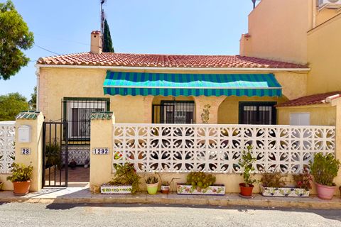 Rækkehus i La Marina, Alicante, La Marina - € 105.000 | Ref: NP:887 - foto 2