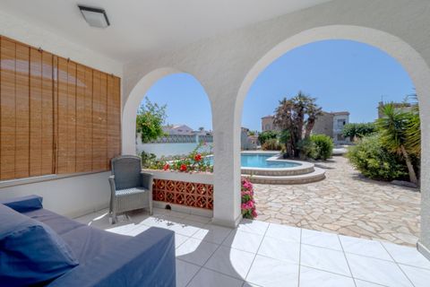 Villa i Empuriabrava, Gerona, Empuriabrava - € 849.000 | Ref: W-04ANLB - foto 14