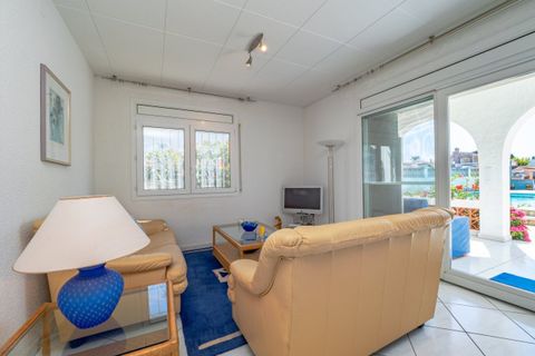 Villa i Empuriabrava, Gerona, Empuriabrava - € 849.000 | Ref: W-04ANLB - foto 15