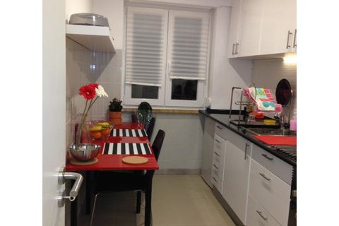 Apartament a Amadora, Lisbon, Amadora - € 470/mes | Ref: 384(22) - foto 3
