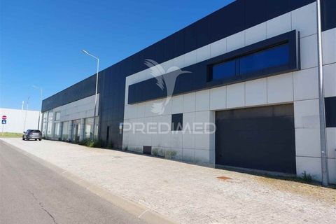 Erhvervsejendom i Espinho, Aveiro, Espinho - € 705.600 | Ref: 061734 - foto 1