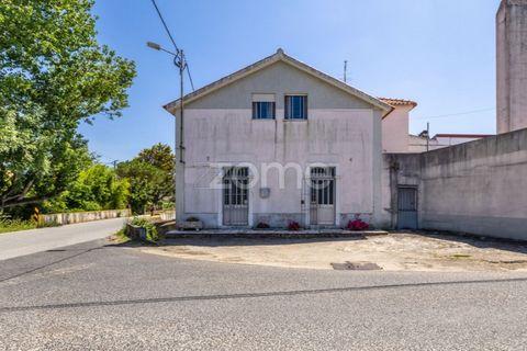 Villa i Alcobaca, Leiria, Alcobaca - € 315.000 | Ref: ZMPT590688 - foto 1