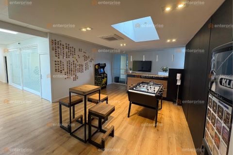 Erhvervsejendom i Templemars, Nord, Templemars - € 972.000 | Ref: 35194 - foto 2