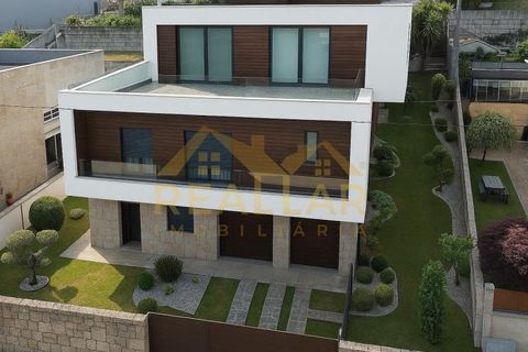 Villa i Lordelo, Braga, Lordelo - € 890.000 | Ref: RL-890-626 - foto 2