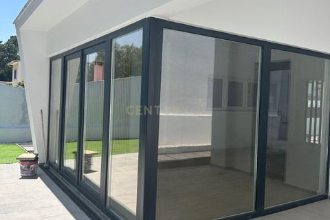 Villa i Almada, Setubal, Almada - € 650.000 | Ref: C0431-00846 - foto 7