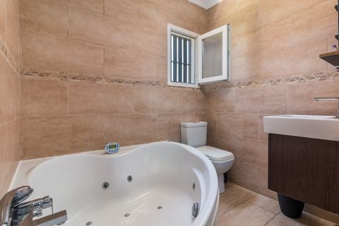 Villa i Manilva, Malaga, Manilva - € 2.688.000 | Ref: 240-02023P - foto 13