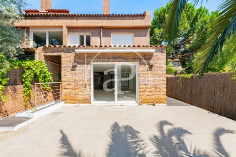 Villa i La Moraleja, Madrid, La Moraleja - € 1.850.000 | Ref: VMN2607002 - foto 2