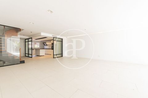 Villa i La Moraleja, Madrid, La Moraleja - € 1.850.000 | Ref: VMN2607002 - foto 11