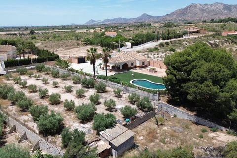 Landejendom i Albatera, Alicante, Albatera - € 349.000 | Ref: CSPX-21228 - foto 1